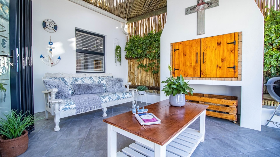 3 Bedroom Property for Sale in Jacobsbaai Western Cape